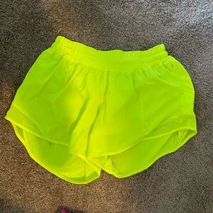 NWOT lululemon hotty hot short